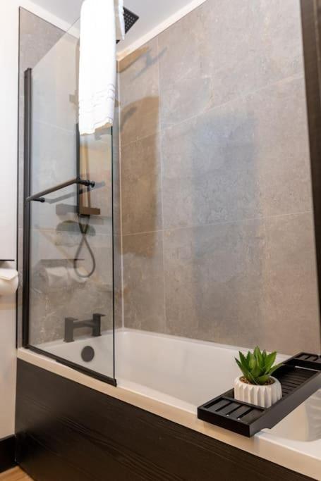 Appartamento The Berriman Collection Stylish 2 Bedroom Cardiff