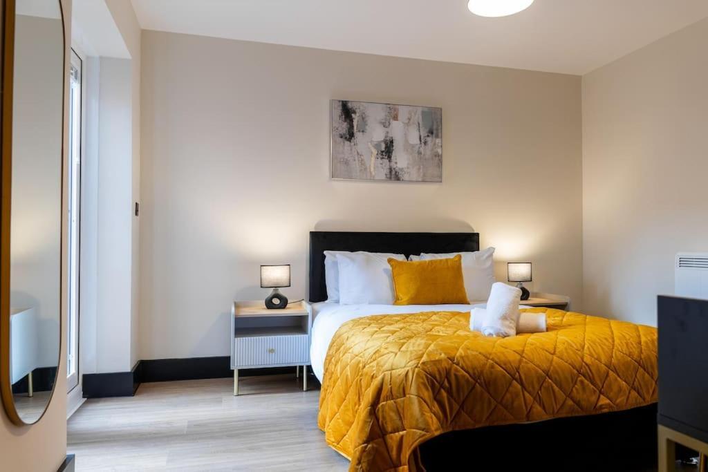 The Berriman Collection Stylish 2 Bedroom * Cardiff